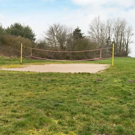 Six-bedroom In Aabenraa * Varnaes