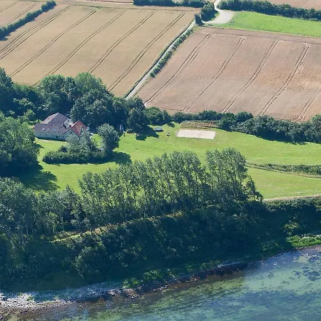 Six-bedroom In Aabenraa * Varnaes
