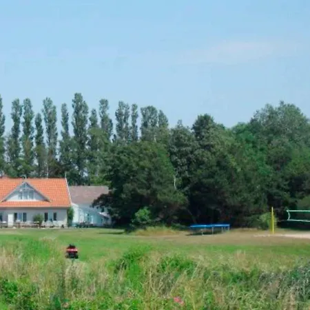Six-bedroom In Aabenraa *