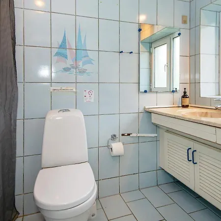 Six-bedroom In Aabenraa